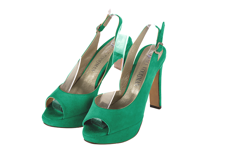 Sandales élégantes et raffinées pour soirées et cérémonies, coloris vert émeraude. Bout rond. Très haut. Talon fin. Plateforme à l'avant. Cérémonie, soirée, cocktail, évènementiel. Personnalisation : Choix des cuirs, 
                des couleurs et des talons. Petites et grandes pointures. - Florence KOOIJMAN